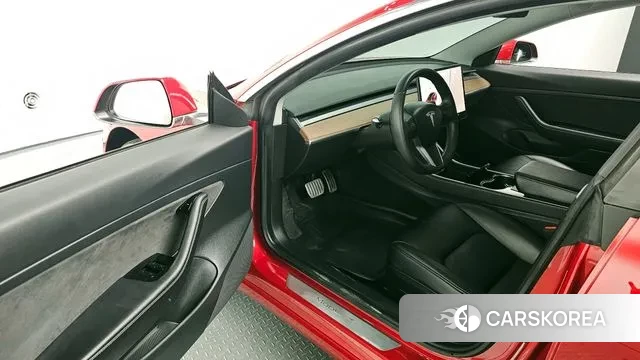 Tesla Model 3 2020 Красный из Кореи, фото 2