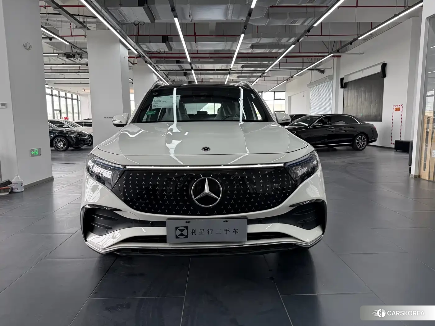 Mercedes-Benz EQB 2026 Белый из Китая, фото 2