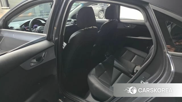 Kia The New K3 2nd generation 2021 Серый из Кореи, фото 2