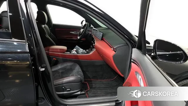 Genesis GV70 2025 Черный из Кореи, фото 2