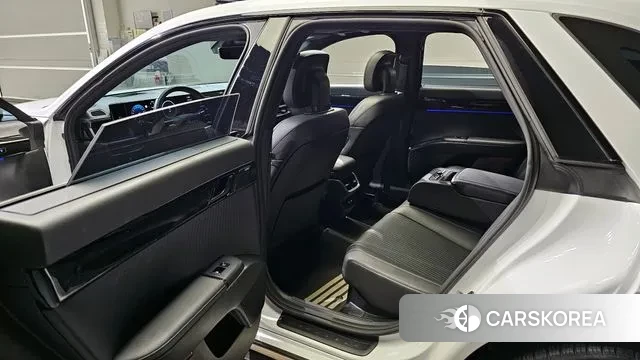 Hyundai Grandeur Hybrid (GN7) 2023 Белый из Кореи, фото 2