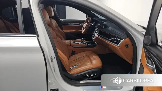 BMW 7 Series (G11) 2020 Белый из Кореи, фото 2