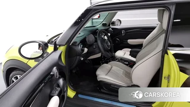 Mini Cooper S 2022 Светло-зеленый из Кореи, фото 2