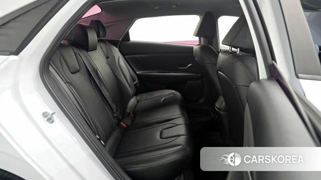 Hyundai Avante (CN7) 2021 Белый из Кореи, фото 2