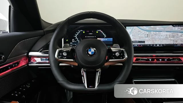 BMW 7 Series (G70) 2025 Белый из Кореи, фото 2