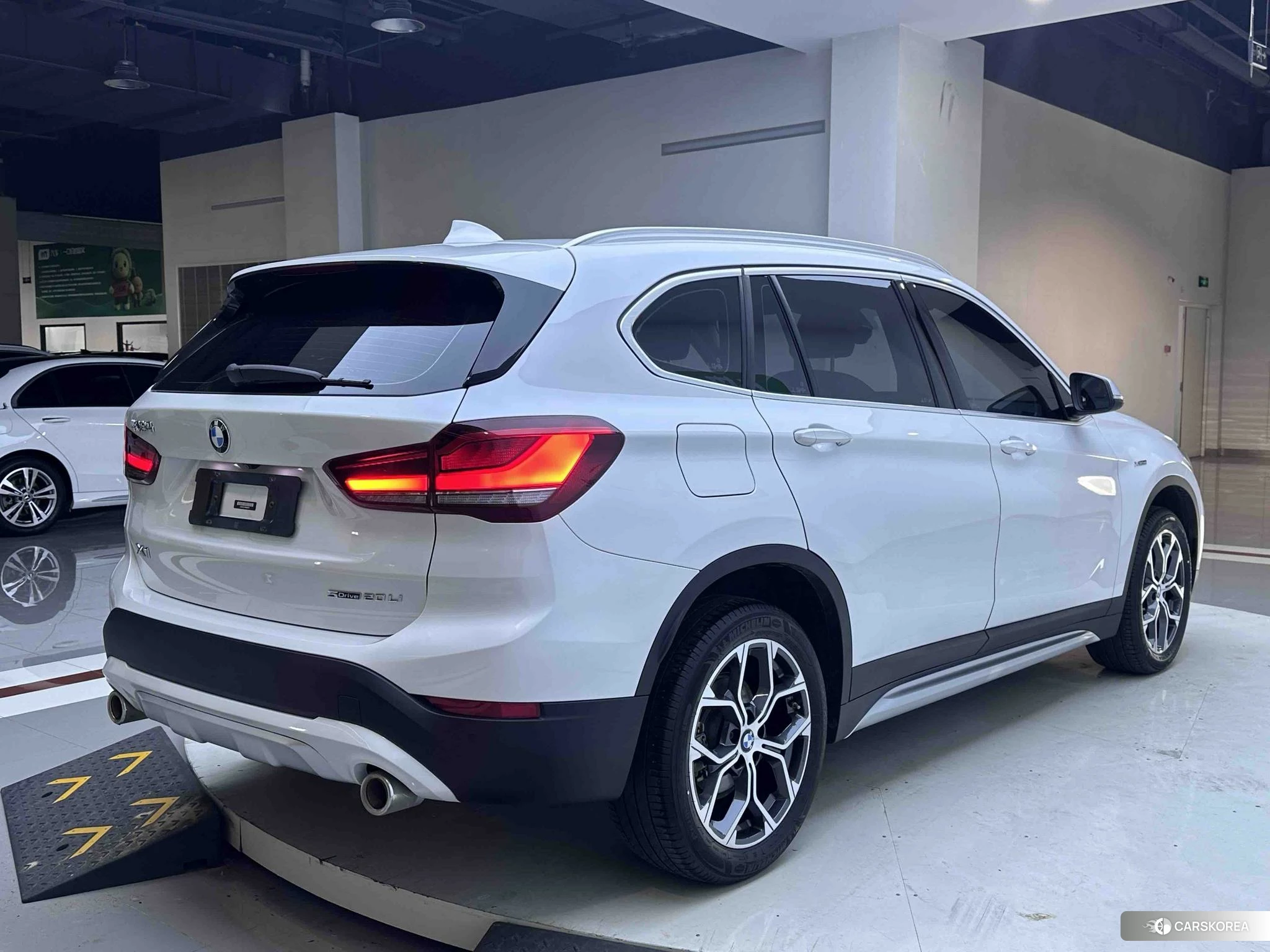 BMW X1 2021 Белый из Китая, фото 2