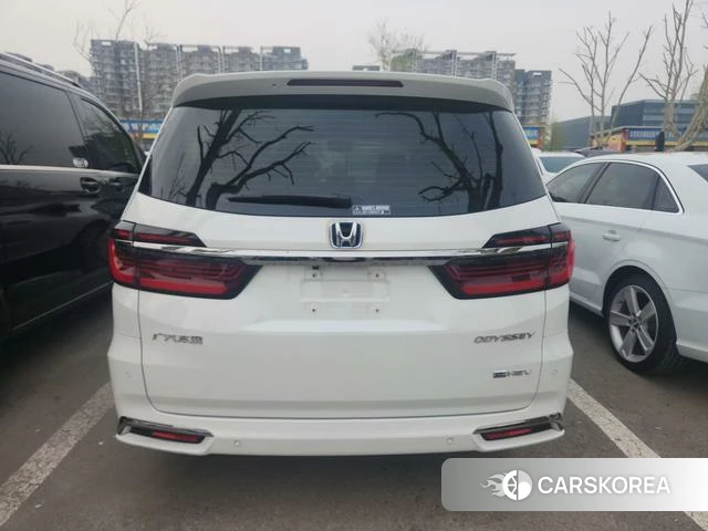 Honda Odyssey 2025 Белый из Китая, фото 2