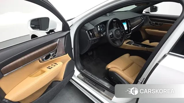 Volvo S90 2021 Белый из Кореи, фото 2