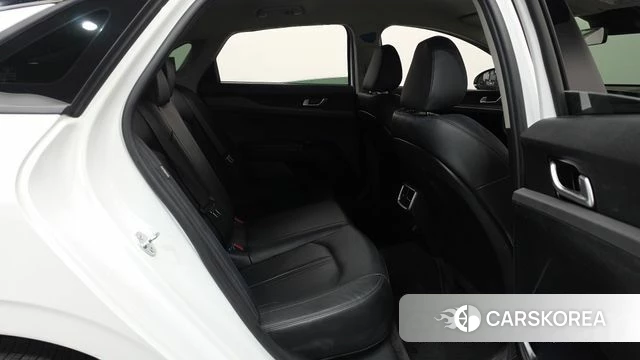 Kia The New K5 3rd generation 2025 Белый из Кореи, фото 2