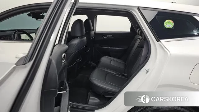 Kia Sportage 5th Generation 2023 Белый из Кореи, фото 2