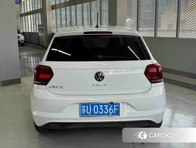 Volkswagen Polo 2023 Белый из Китая, фото 2