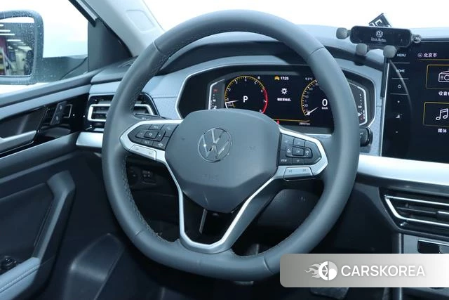 Volkswagen Lavida 2024 Белый из Китая, фото 2