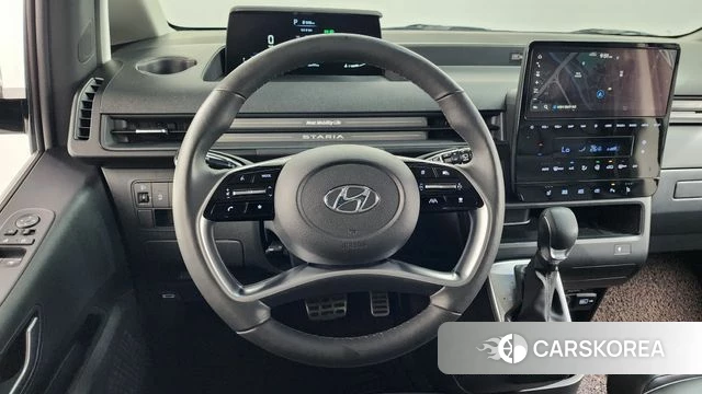 Hyundai Staria 2023 Белый из Кореи, фото 2
