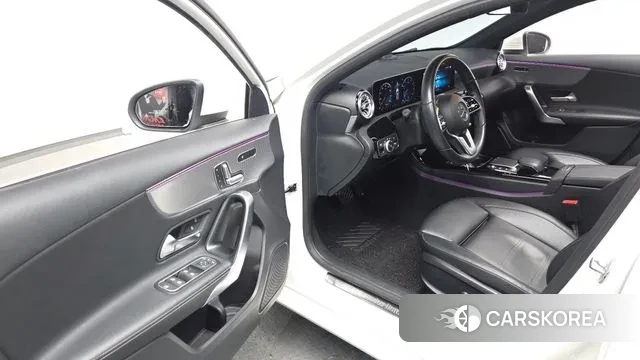 Mercedes-Benz A-Class W177 2020 Белый из Кореи, фото 2