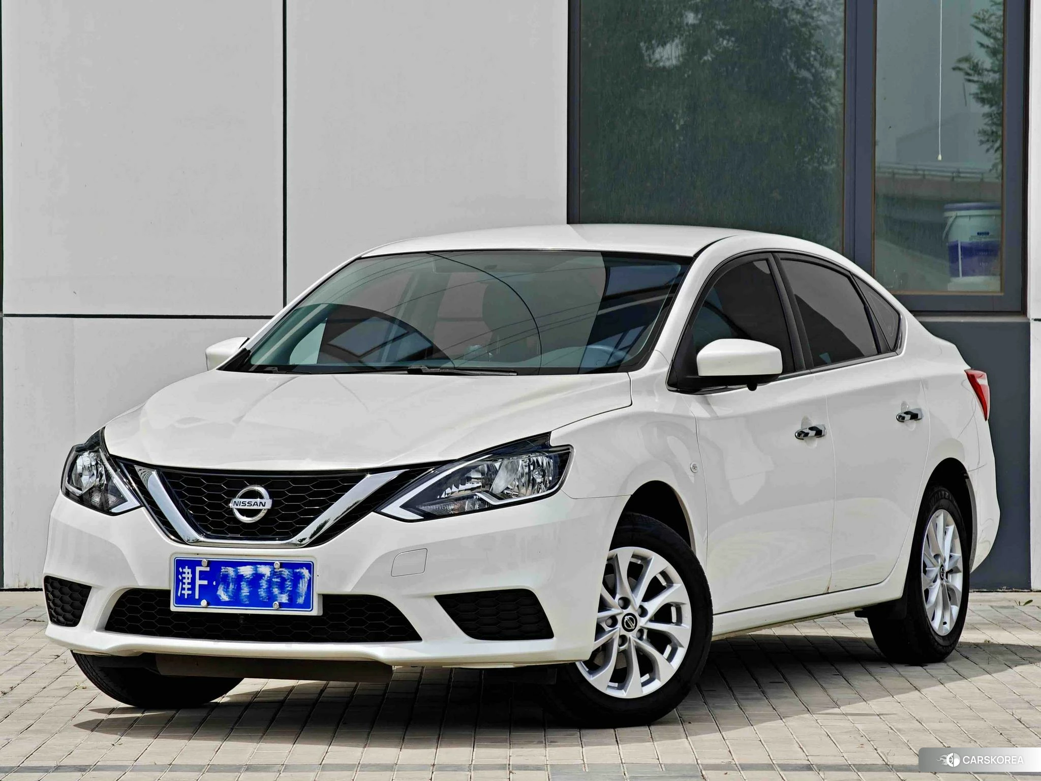 Nissan Xuan Yi 2021 Белый из Китая, фото 2