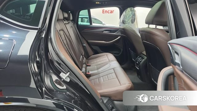 BMW X4 (G02) 2025 Черный из Кореи, фото 2