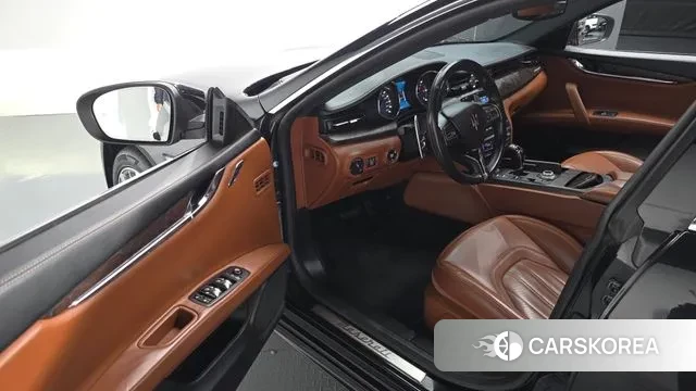 Maserati Quattroporte 2018 Черный из Кореи, фото 2