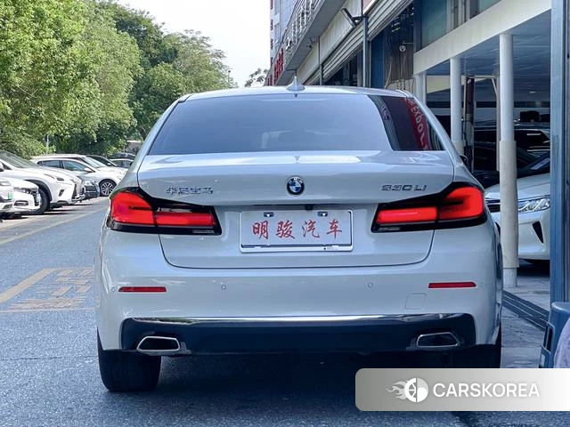 BMW 5 series 2024 Белый из Китая, фото 2