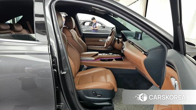 Genesis GV70 2021 Серый из Кореи, фото 2