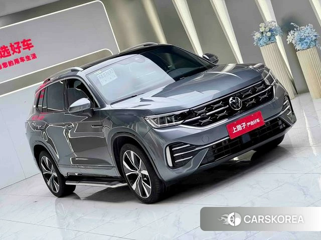 Volkswagen Tanyue 2024 Темно-серый из Китая, фото 2