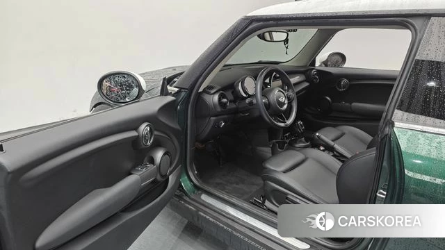 Mini Cooper D 2018 Темно-зеленый из Кореи, фото 2