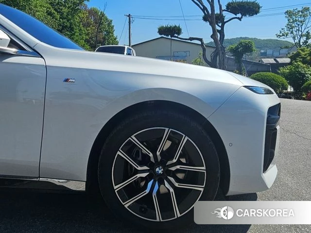 BMW 7 Series (G70) 2025 Белый из Кореи, фото 2
