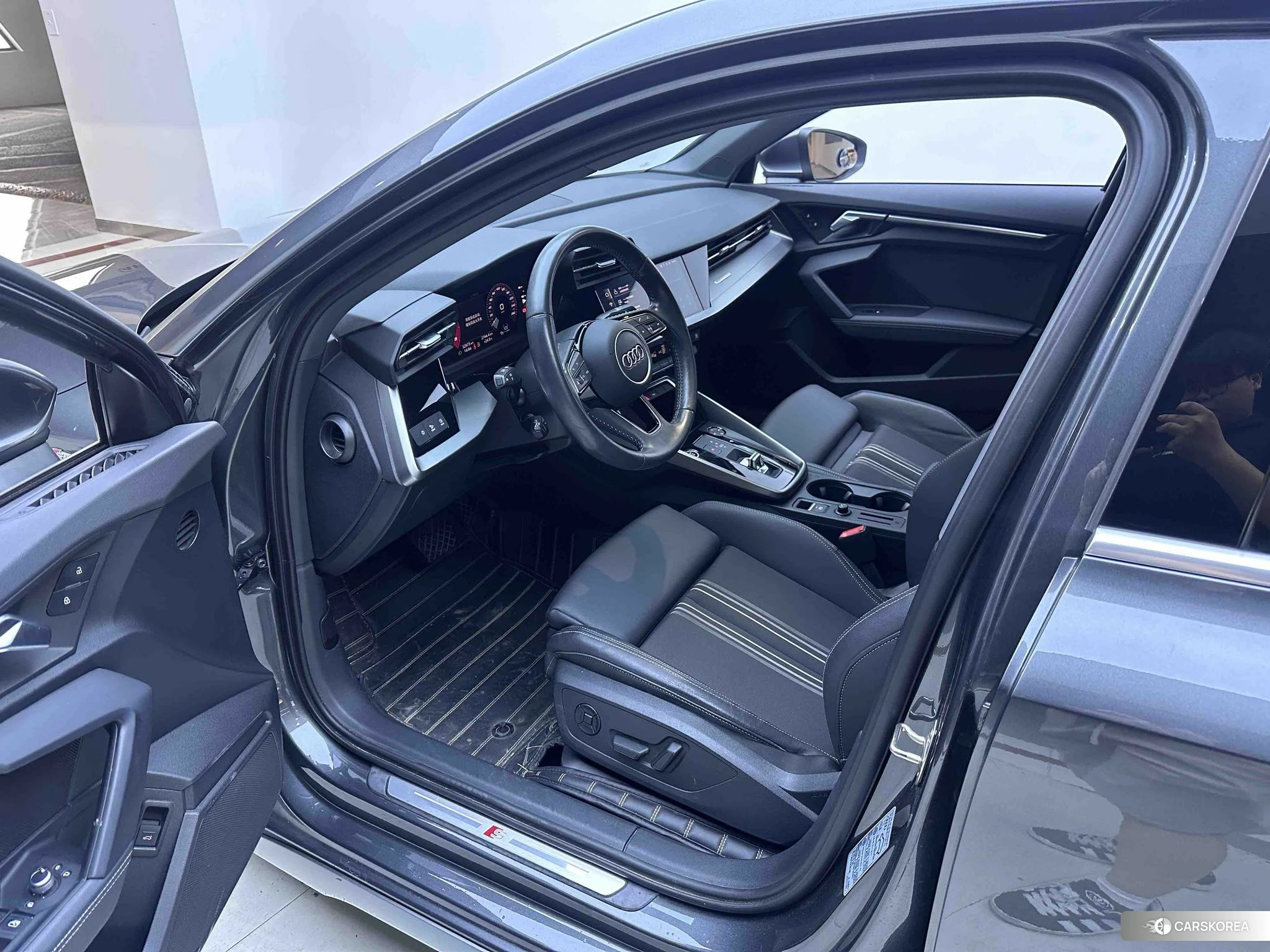 Audi A3 2021 Темно-серый из Китая, фото 2