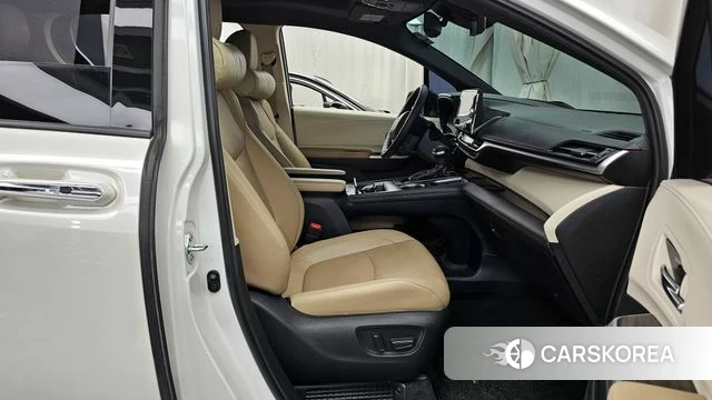 Toyota Sienna 4th Generation 2021 Белый из Кореи, фото 2