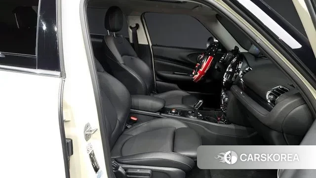 Mini Cooper Clubman 2021 Жемчужный цвет из Кореи, фото 2