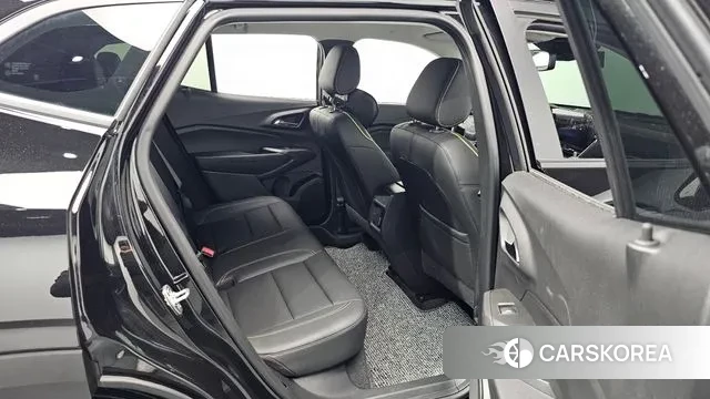 Chevrolet (GM Daewoo) Trax Crossover 2024 Черный из Кореи, фото 2