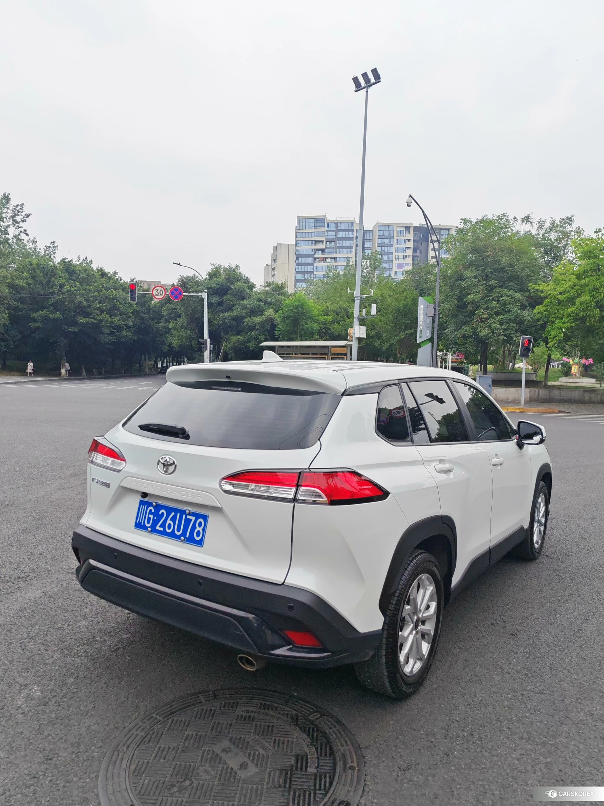 Toyota Fenglanda 2023 Белый из Китая, фото 2