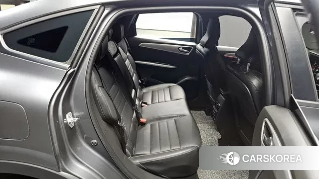 Renault Korea (Samsung) Arcana 2024 Серебристо-серый из Кореи, фото 2