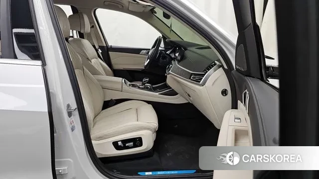 BMW X7 (G07) 2020 Белый из Кореи, фото 2