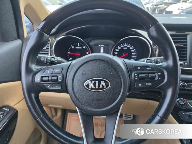 Kia The New Carnival 2018 Черный из Кореи, фото 2