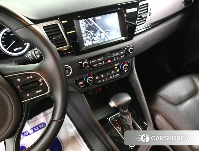 Kia Niro 2018 Белый из Кореи, фото 2