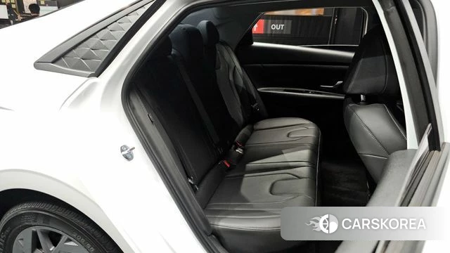 Hyundai The New Avante Hybrid (CN7) 2025 Белый из Кореи, фото 2