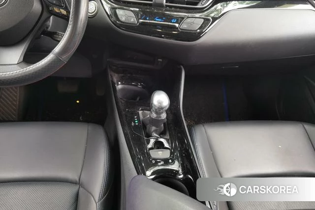 Toyota C-HR 2021 Красный из Китая, фото 2