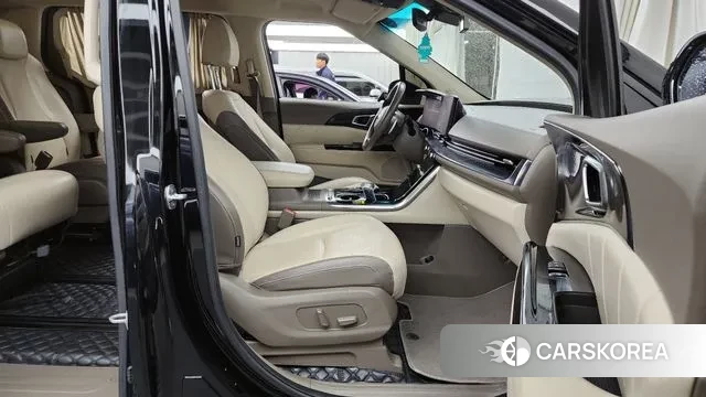 Kia Carnival 4th generation 2021 Черный из Кореи, фото 2