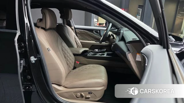 Kia K8 Hybrid 2024 Черный из Кореи, фото 2