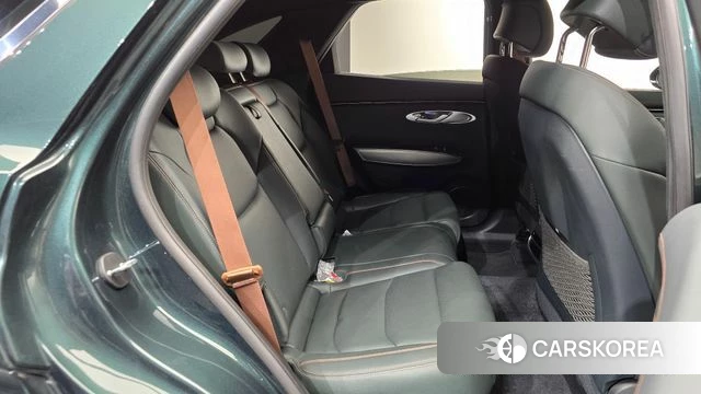 Genesis GV70 2021 Зеленый из Кореи, фото 2