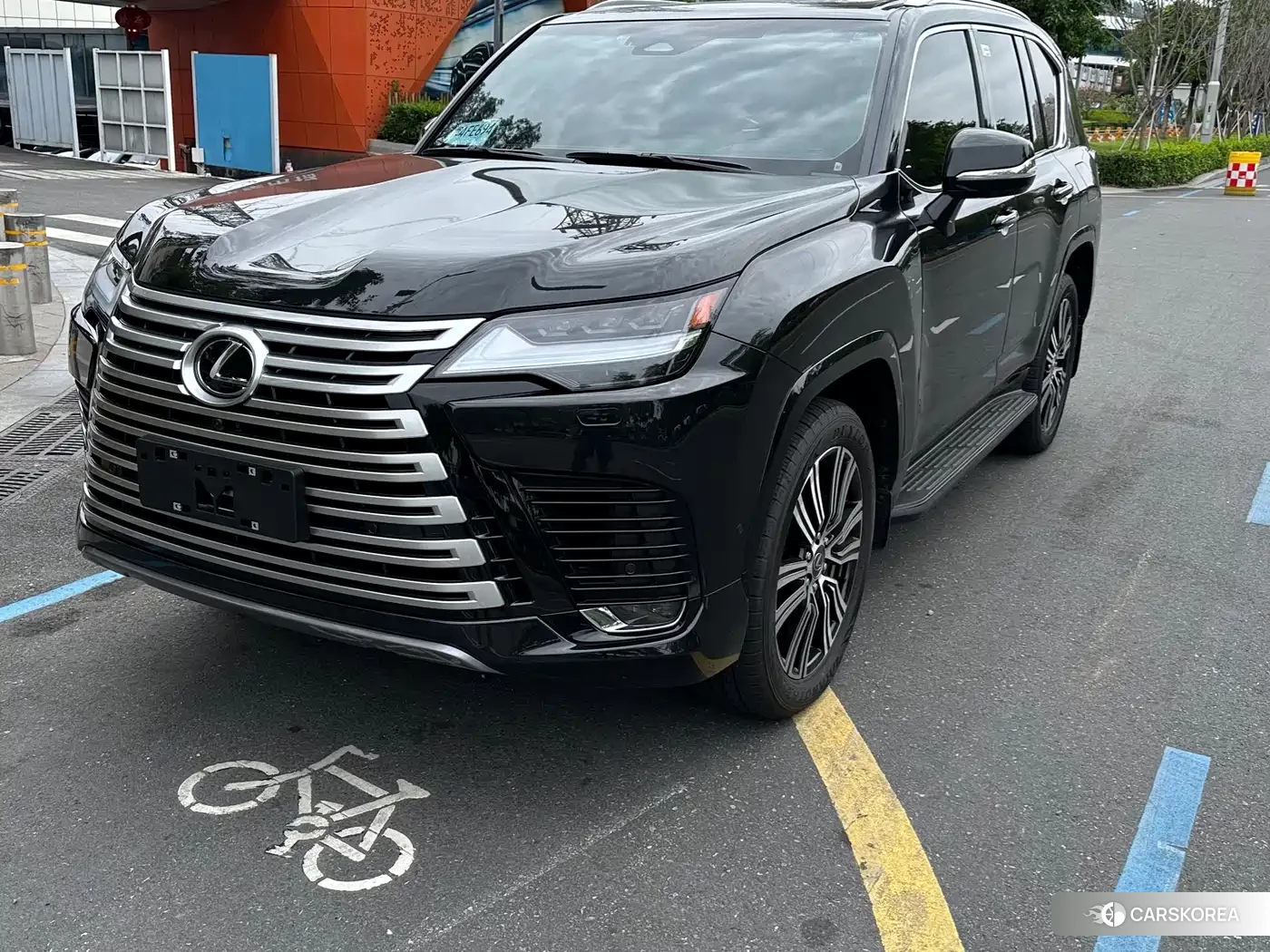 Lexus LX 2026 Черный из Китая, фото 2