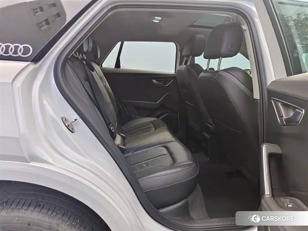 Audi Q2L 2023 Белый из Китая, фото 2
