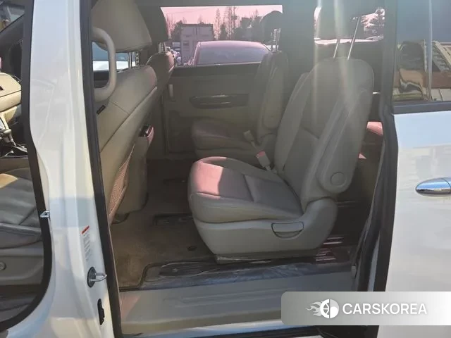 Kia The New Carnival 2020 Белый из Кореи, фото 2