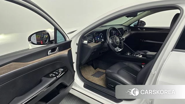 Kia K5 3rd generation 2023 Белый из Кореи, фото 2