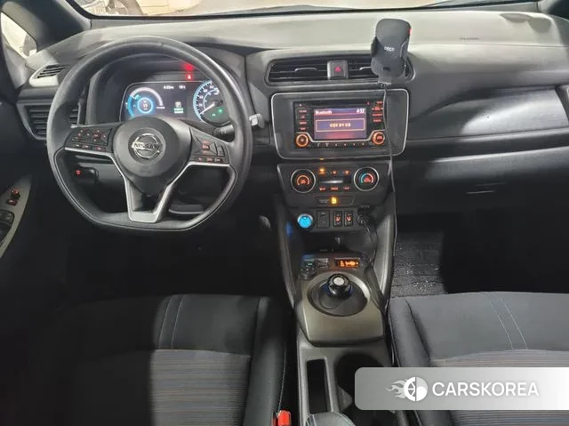 Nissan Leaf (ZE1) 2019 Серебряный из Кореи, фото 2