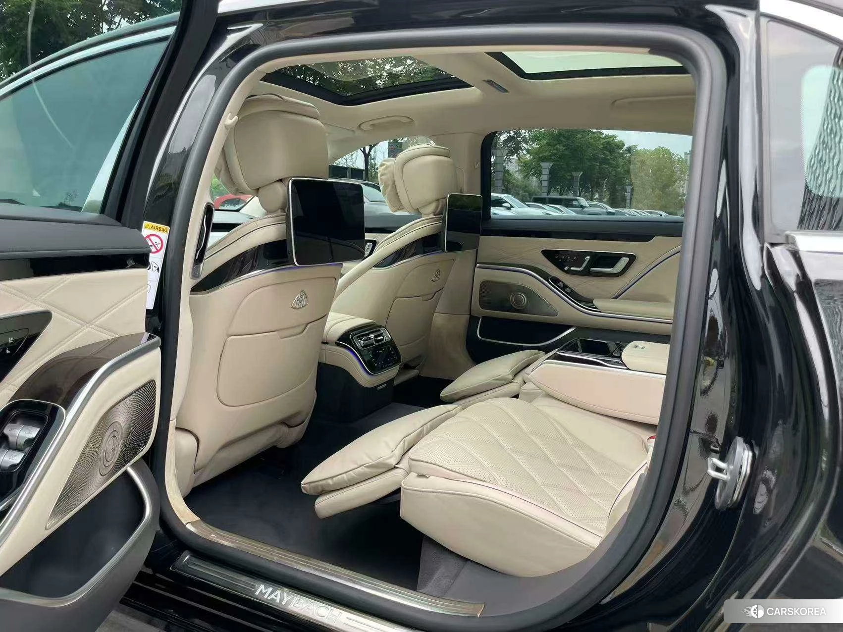 Mercedes-Benz Maybach S-class 2022 Черный из Китая, фото 2