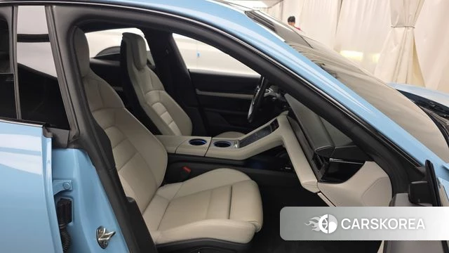 Porsche Taycan 2020 Небесно-голубой из Кореи, фото 2