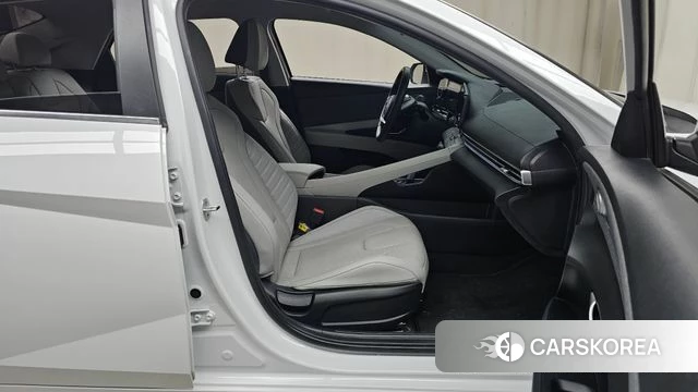 Hyundai Avante (CN7) 2022 Белый из Кореи, фото 2