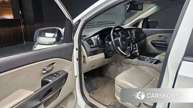Kia The New Carnival 2018 Белый из Кореи, фото 2