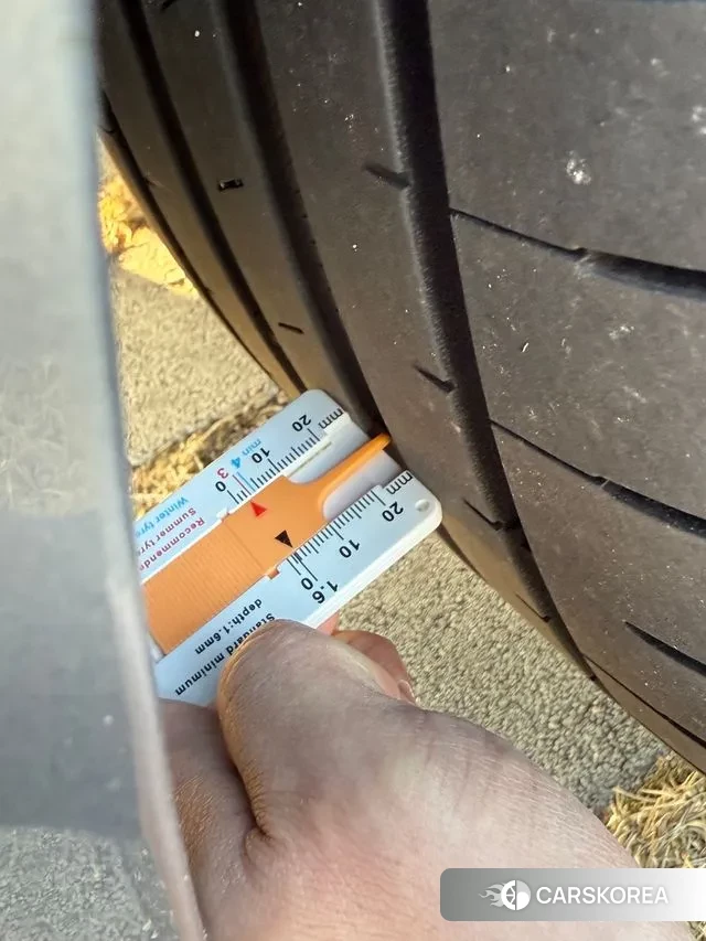 BMW 5 Series (G30) 2023 Серый из Кореи, фото 2